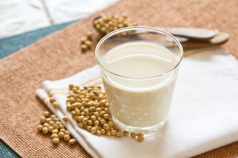 afla-care-sunt-beneficiile-laptelui-de-soia-si-include-l-in-dieta-ta_size1